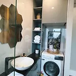 Bondi Beach Haven Apartment